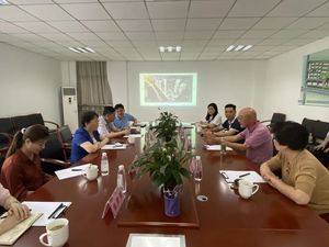 文章附图