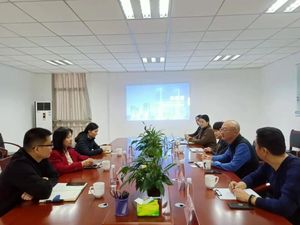 文章附图